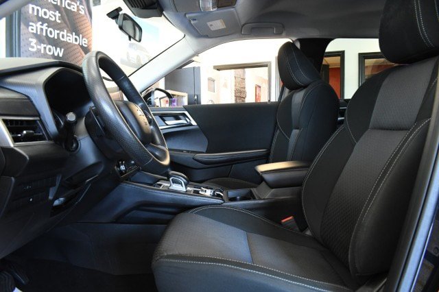 Used 2024 Mitsubishi Outlander ES AWD/4WD image 20