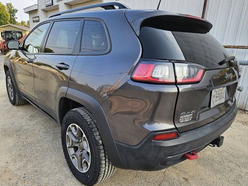 Used 2022 Jeep Cherokee Trailhawk w/ Technology Group B AWD/4WD image 13
