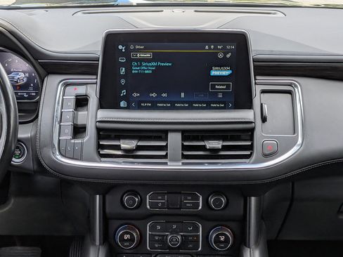 Used 2022 Chevrolet Suburban Z71 AWD/4WD image 17