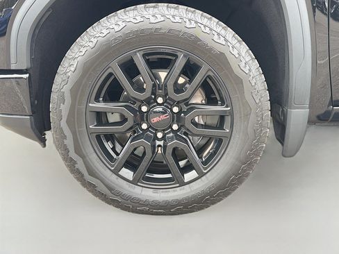 Used 2025 GMC Sierra 1500 Elevation w/ Elevation Premium Package image 40