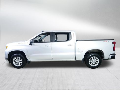 Used 2022 Chevrolet Silverado 1500 LT AWD/4WD image 4