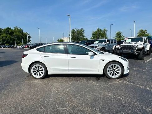 Used 2023 Tesla Model 3 Standard Range RWD image 14