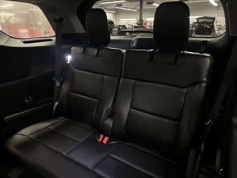 Used 2022 Ford Explorer Limited AWD/4WD image 21