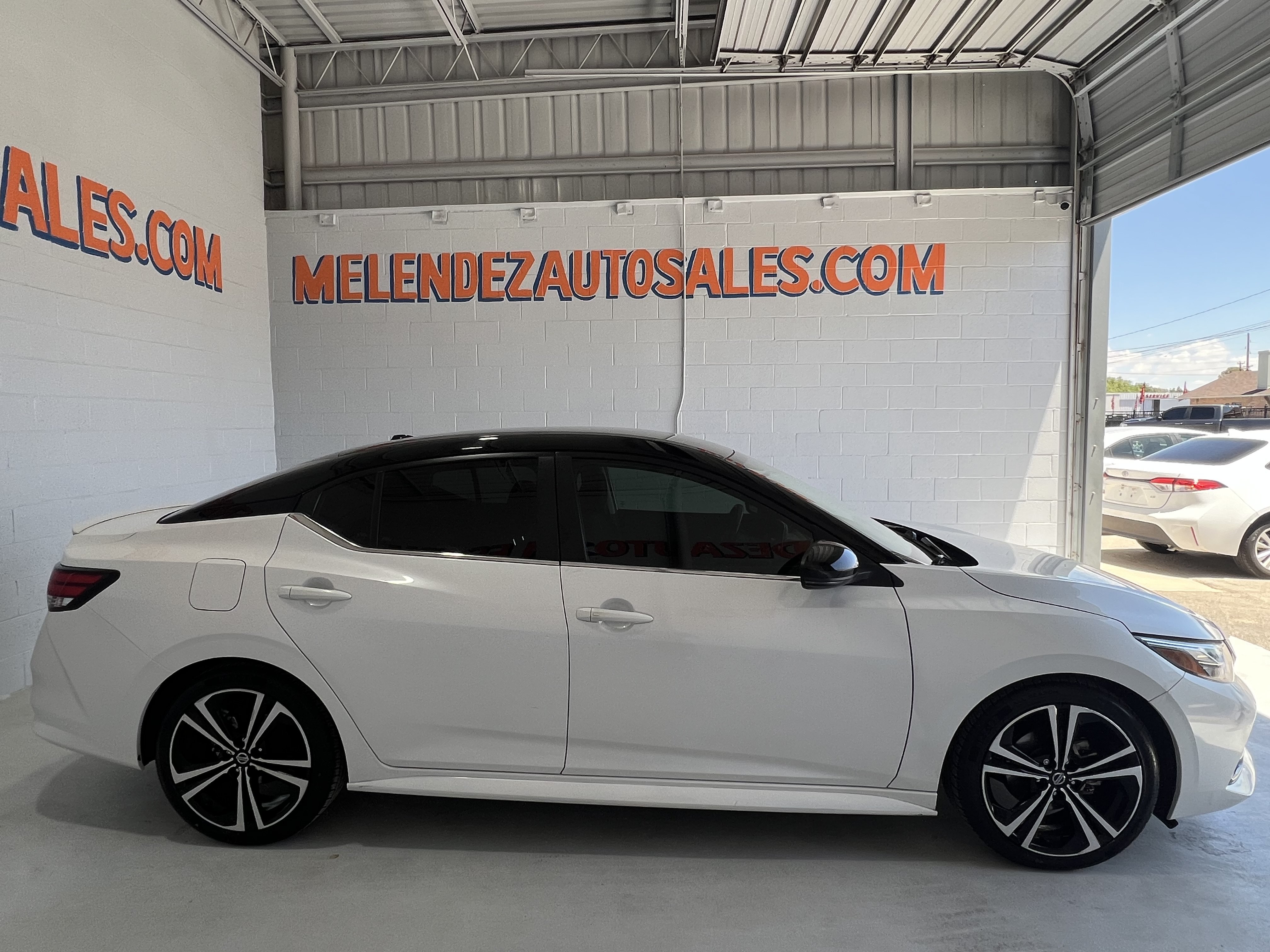 Used 2023 Nissan Sentra SR FWD image 4