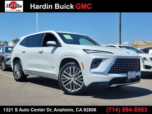 Used 2026 Buick Enclave Avenir w/ Super Cruise Package FWD image 1