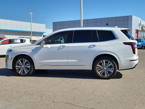 Used 2021 Cadillac XT6 Premium Luxury FWD image 6