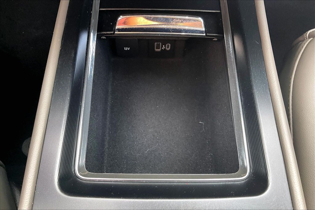 Used 2023 Lincoln Corsair FWD image 16