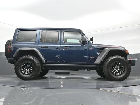 Used 2025 Jeep Wrangler Unlimited Rubicon w/ XTREMEE 35" Tire Package AWD/4WD image 26