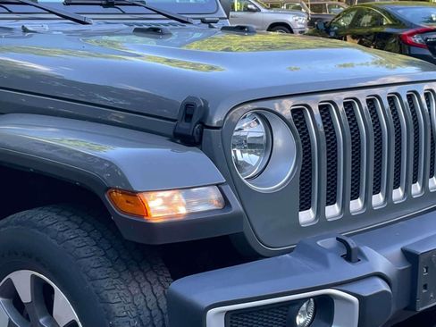 Used 2022 Jeep Wrangler Unlimited Sahara w/ Safety Group AWD/4WD image 10