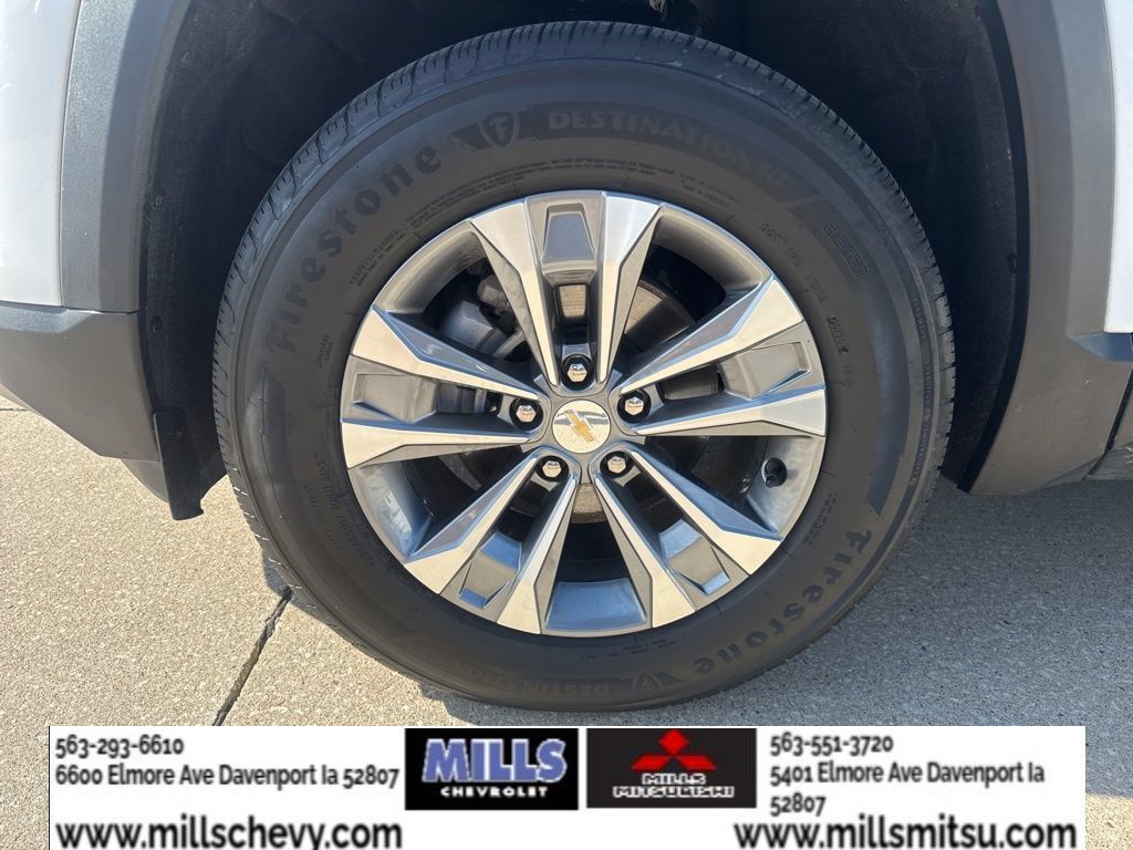 Used 2025 Chevrolet Equinox LT FWD image 9