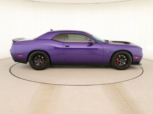 Used 2016 Dodge Challenger SRT Hellcat RWD image 8