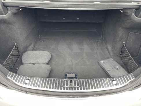 Used 2019 Mercedes-Benz S 560 Sedan image 34