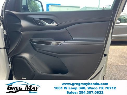 Used 2021 GMC Acadia AT4 w/ Preferred Package AWD/4WD image 11