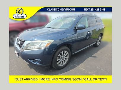 Used 2014 Nissan Pathfinder SV