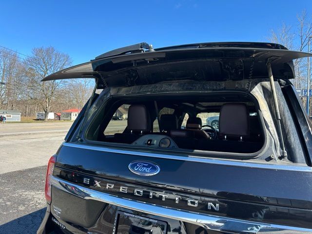 Used 2024 Ford Expedition Limited AWD/4WD image 23