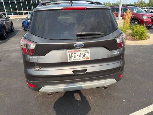 Used 2017 Ford Escape SE w/ Equipment Group 201A AWD/4WD image 4