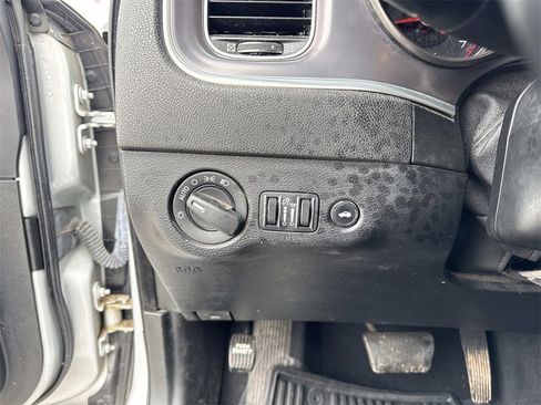 Used 2021 Dodge Charger SXT w/ Leather Interior Group image 11