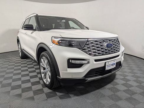 Certified 2023 Ford Explorer Platinum w/ Technology Package AWD/4WD image 1