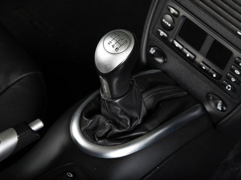 Used 2004 Porsche 911 Turbo AWD/4WD image 6