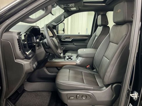 Used 2024 Chevrolet Silverado 3500 High Country w/ High Country Premium Package image 20