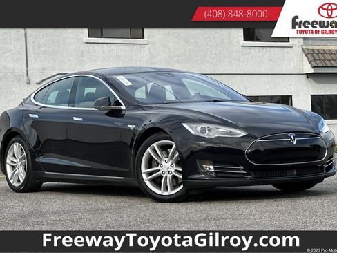 Used 2015 Tesla Model S 70D image 1