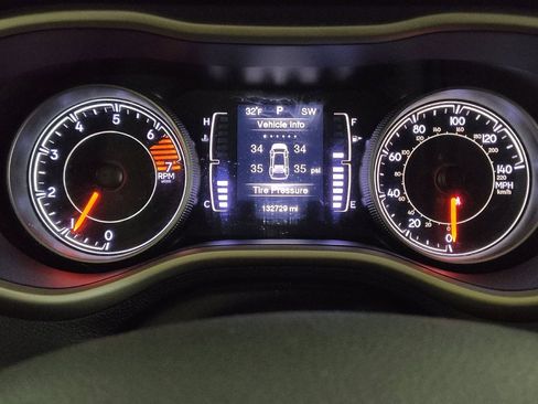 Used 2016 Jeep Cherokee Latitude w/ Safety/Convenience Group image 23