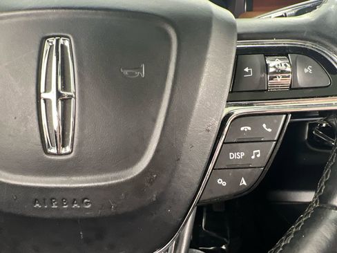 Used 2021 Lincoln Nautilus Reserve w/ Equipment Group 201A image 21