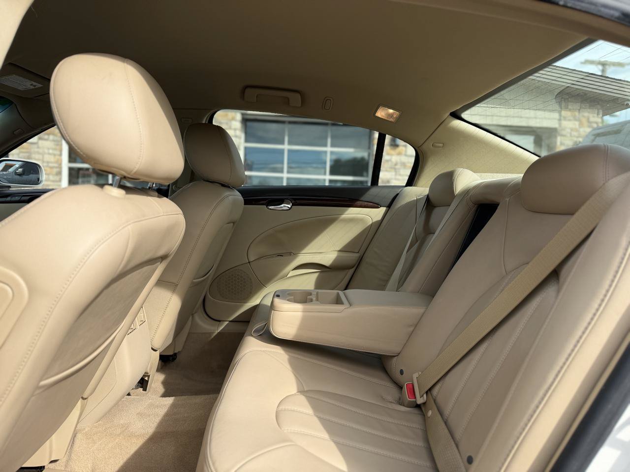 Used 2011 Buick Lucerne CXL FWD image 17