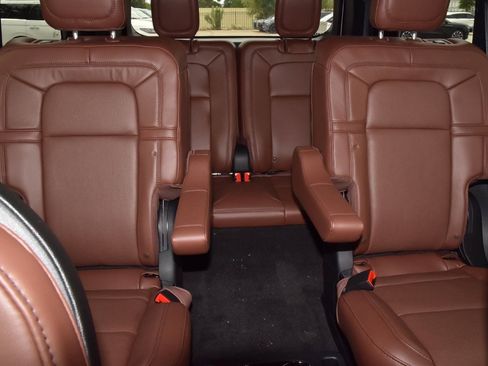 New 2026 Lincoln Aviator Reserve AWD/4WD image 21