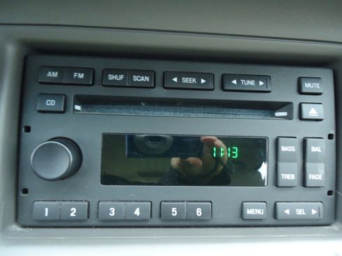 Used 2010 Mercury Grand Marquis LS image 17