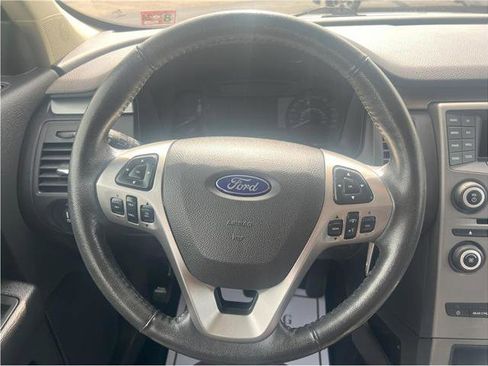 Used 2019 Ford Flex SE image 16