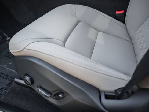 New 2027 Volvo XC60 B5 Plus AWD/4WD image 35