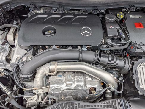 Certified 2025 Mercedes-Benz GLA 250 image 35