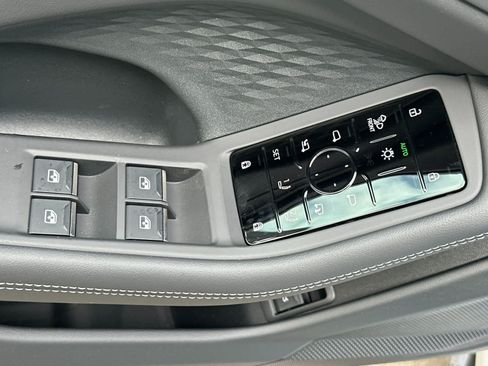 New 2026 Audi A6 Premium Plus AWD/4WD image 13