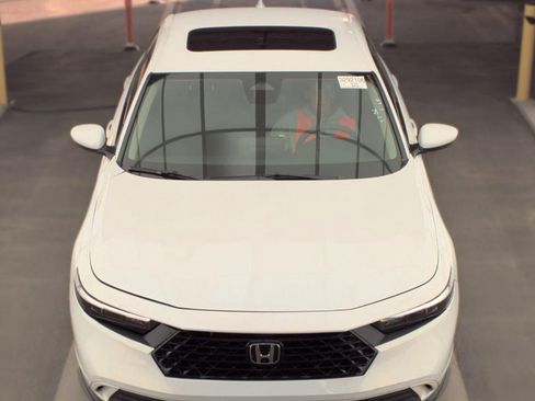 Used 2023 Honda Accord EX image 3
