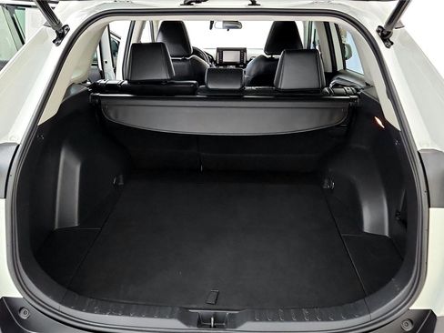 Certified 2021 Toyota RAV4 XLE Premium image 14