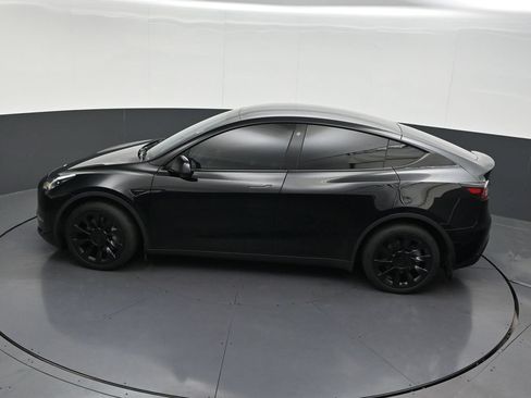 Used 2023 Tesla Model Y Long Range AWD/4WD image 15