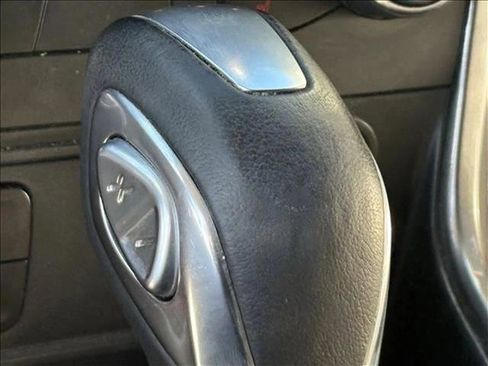 Used 2020 Ford EcoSport SE w/ SE Convenience Package image 8