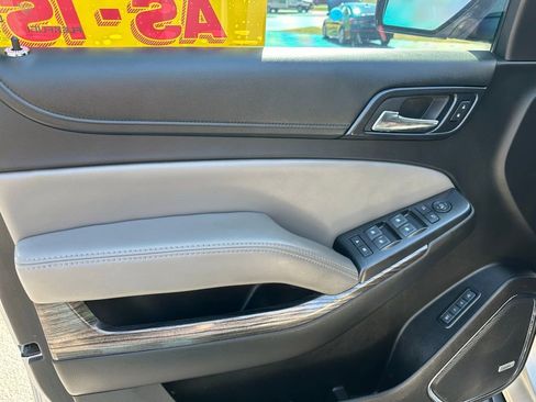 Used 2018 Chevrolet Suburban LT image 13