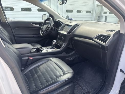 Used 2016 Ford Edge SEL w/ Equipment Group 201A image 16