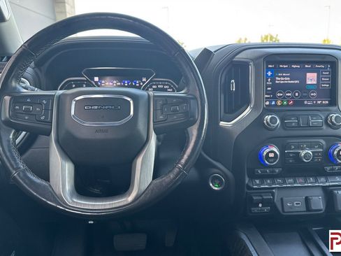 Certified 2022 GMC Sierra 2500 Denali image 16