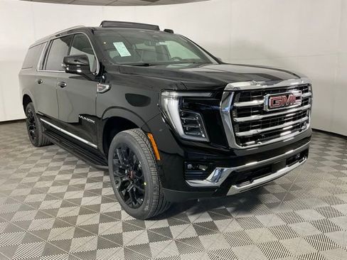 New 2026 GMC Yukon XL Elevation w/ Elevation Premium Package AWD/4WD image 3
