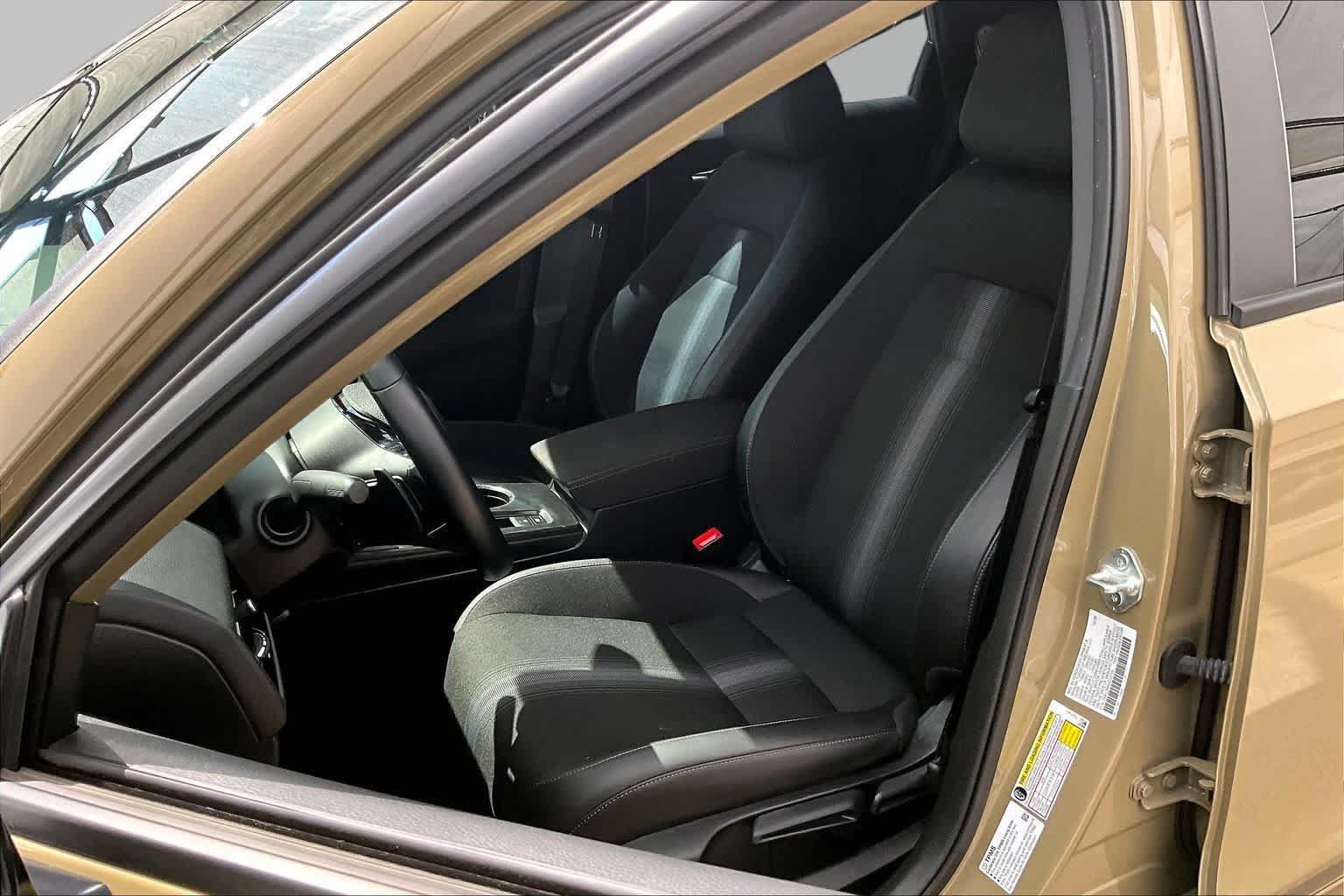 Used 2025 Honda Civic Sport image 8
