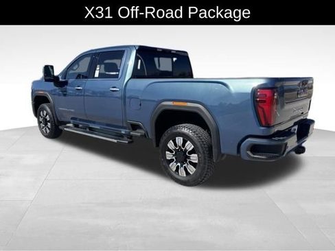 Certified 2024 GMC Sierra 2500 Denali w/ Technology Package image 5