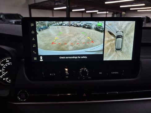 Used 2025 Mitsubishi Outlander SE AWD/4WD image 16