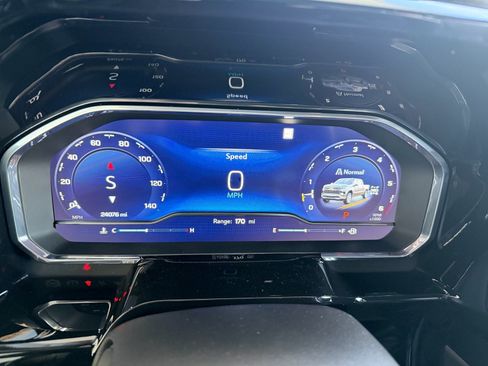 Used 2023 Chevrolet Silverado 1500 RST w/ Convenience Package II image 9