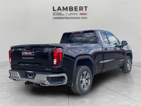 New 2026 GMC Sierra 1500 SLE image 5