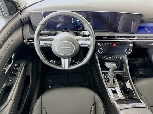 Certified 2025 Hyundai Tucson SEL image 4