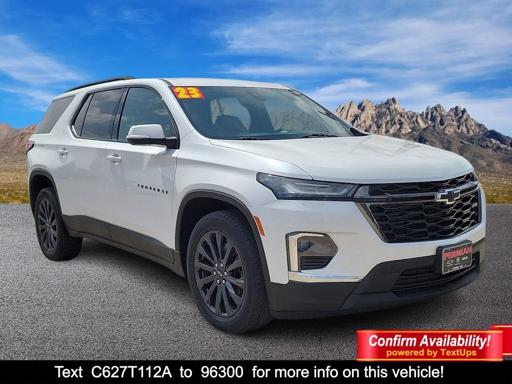 Used 2023 Chevrolet Traverse RS FWD image 1