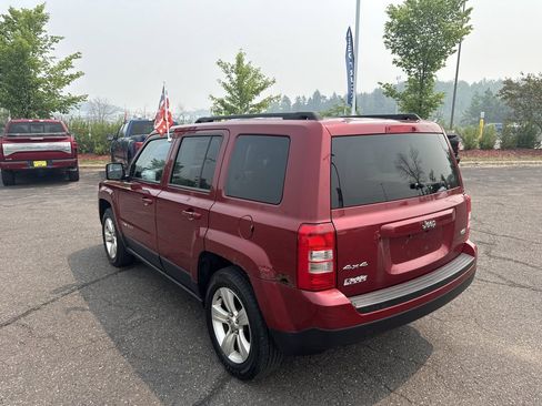Used 2014 Jeep Patriot Latitude AWD/4WD image 10